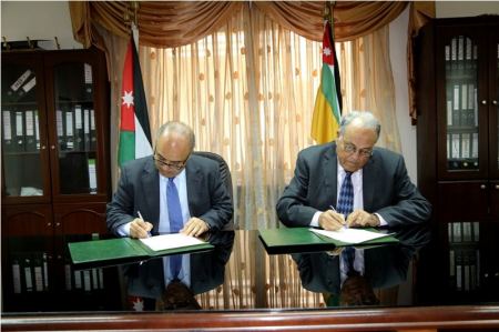 الجامعة العربية الامريكية والجامعة الأردنية توقعان مذكرة تعاون أكاديمية وبحثية